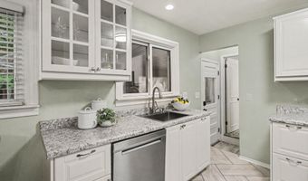 2727 Hampshire Rd, Ann Arbor, MI 48104