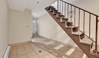 2531 PERKIOMEN Ave, Reading, PA 19606