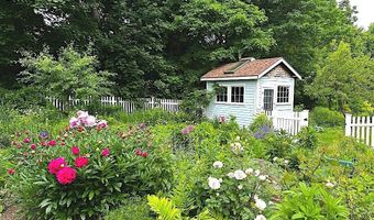 199 Main St, Belfast, ME 04915