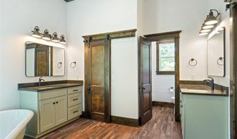 507 N Wickham St, Alvord, TX 76225