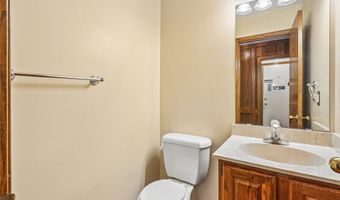8256 NW 26th St, Ankeny, IA 50023