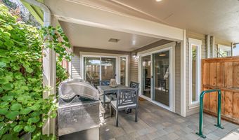 746 C St, Ashland, OR 97520