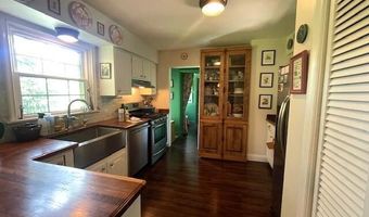 2185 Ayrshire Dr, Ann Arbor, MI 48105