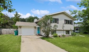 619 Crystal St, Ames, IA 50010