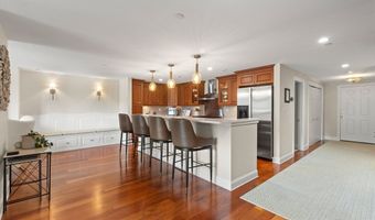 60 Merrimac St 701, Amesbury, MA 01913