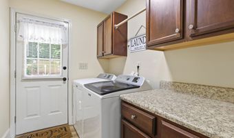 610 Fawn Branch Trl, Boiling Springs, SC 29316