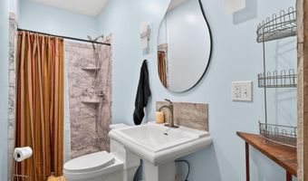 944 Lakepoint Dr, Albany, KY 42602
