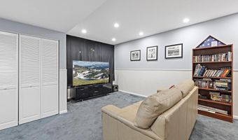 153 Vivas Dr, Barnegat, NJ 08005