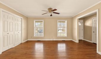 409 Peach Ave, Albertville, AL 35950