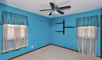 1213 NW Linden St, Ankeny, IA 50023