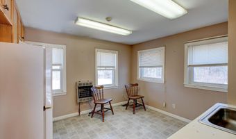 35 Bunker Hill Rd, Auburn, NH 03032