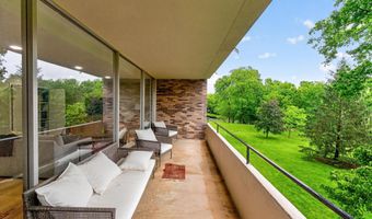 1000 Urlin Ave 209, Columbus, OH 43212