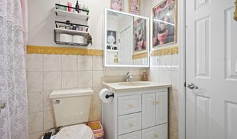 283 Gloucester Ct, Aberdeen, NJ 07747