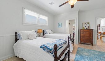 110 State St, Bay St. Louis, MS 39520