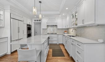 25 Crenshaw Ln 15-2, Andover, MA 01810
