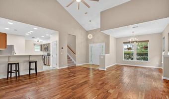 800 PARADISE Ln, Atlantic Beach, FL 32233