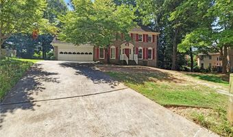 2501 Pine Cove Dr, Tucker, GA 30084