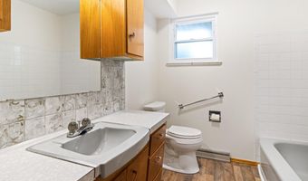820 10th St, Berthoud, CO 80513