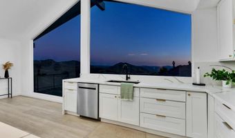 1029 Rainbow Valley Ct, Fallbrook, CA 92028