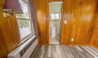 744 Hammond St, Bangor, ME 04401