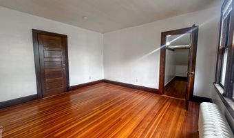 26 Stoehrs Pl, Bridgeport, CT 06606
