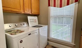 117 Apple Ridge Dr, Beaver, WV 25813