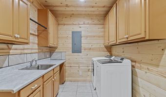 4978 S 11th Rd, Aldrich, MO 65601