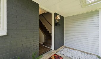 3805 Gilroy Rd, Columbus, OH 43227