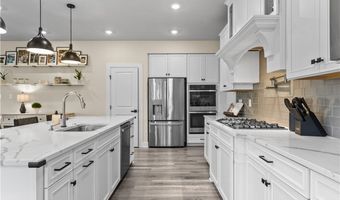 327 Crest Ln, Adams Twp., PA 16046