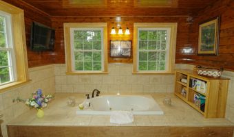 47 Gales Rd, Abbot, ME 04406