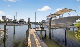 1224 ACAPPELLA Ln, Apollo Beach, FL 33572