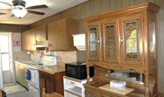 716 E Randolph St, Angola, IN 46703