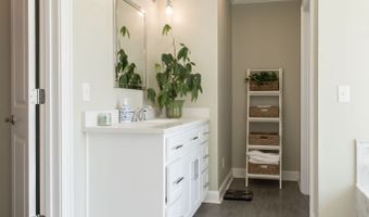 928 McBride St Ext, Ailey, GA 30410