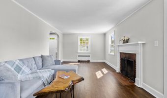 64 Fanway Ave, Bristol, CT 06010