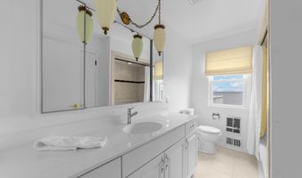 14 Harbor View Dr, Atlantic Highlands, NJ 07716