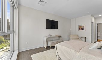 101 Broad St 8B, Boston, MA 02110