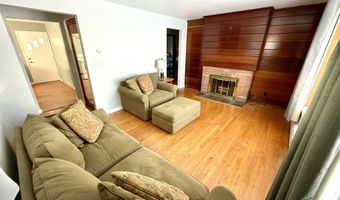 181 Sunset Dr, Ansonia, CT 06401