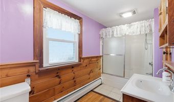 221 Curran Rd, Cumberland, RI 02864