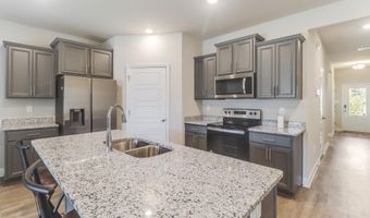 5625 Overland Dr, Biloxi, MS 39532