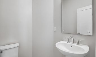 6940 ROCKLEDGE Dr, Bethesda, MD 20817