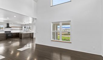 593 Crowson Rd, Ashland, OR 97520