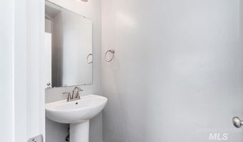 5900 S Sturgeon Way, Boise, ID 83709