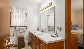9057 Vergennes St SE, Ada, MI 49301