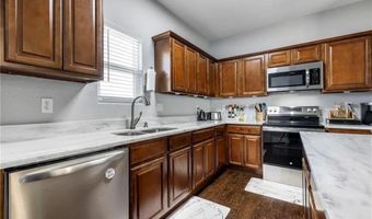 805 NW 70th Ave, Bentonville, AR 72713
