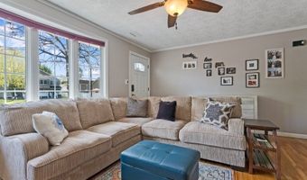 37 North St, Andover, NJ 07801