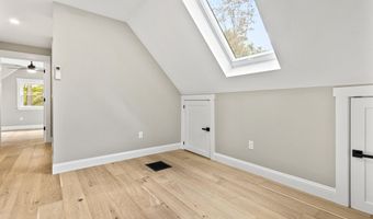 26 Binford Rd, Standish, ME 04084