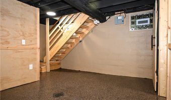 11 Sands Ave, Ambridge, PA 15003