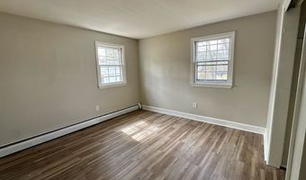 17 Meadow Ln, Allenstown, NH 03275