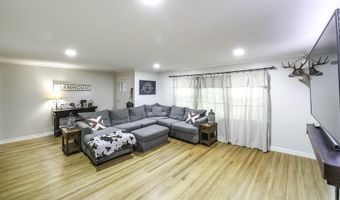 1041 CARMICHAEL Ln, Anniston, AL 36207