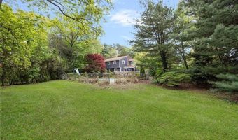 1 Gladridge Dr, East Greenwich, RI 02818